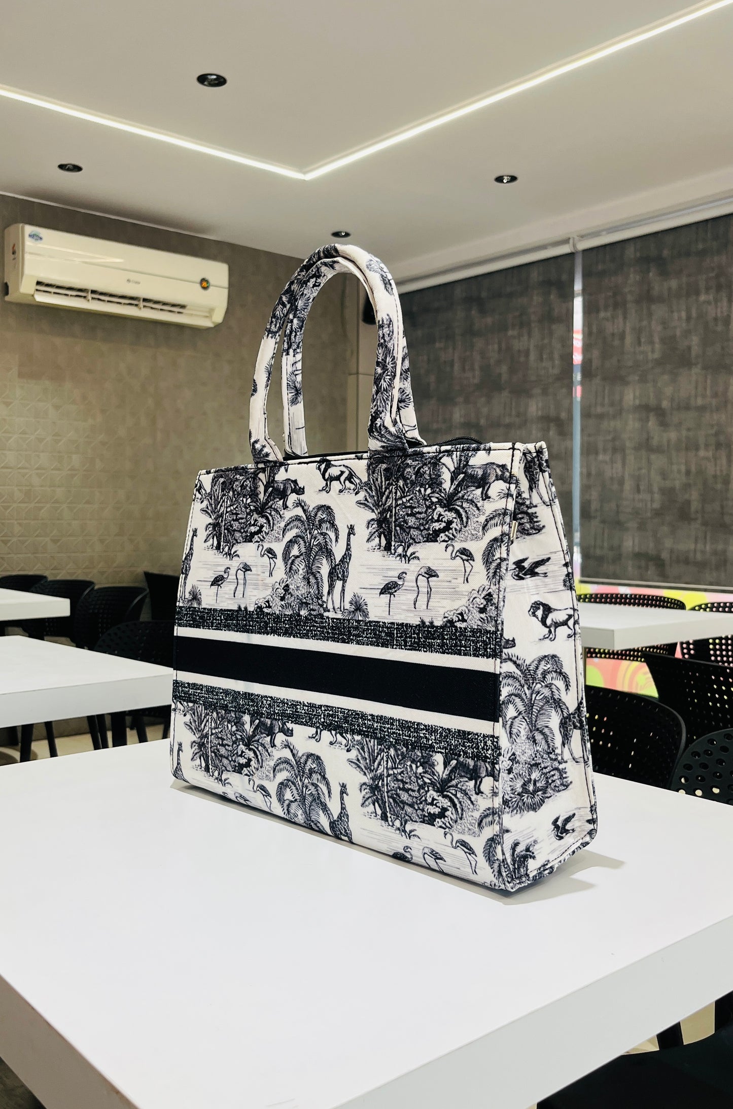 Safari Toiles Print Premium Tote Bag